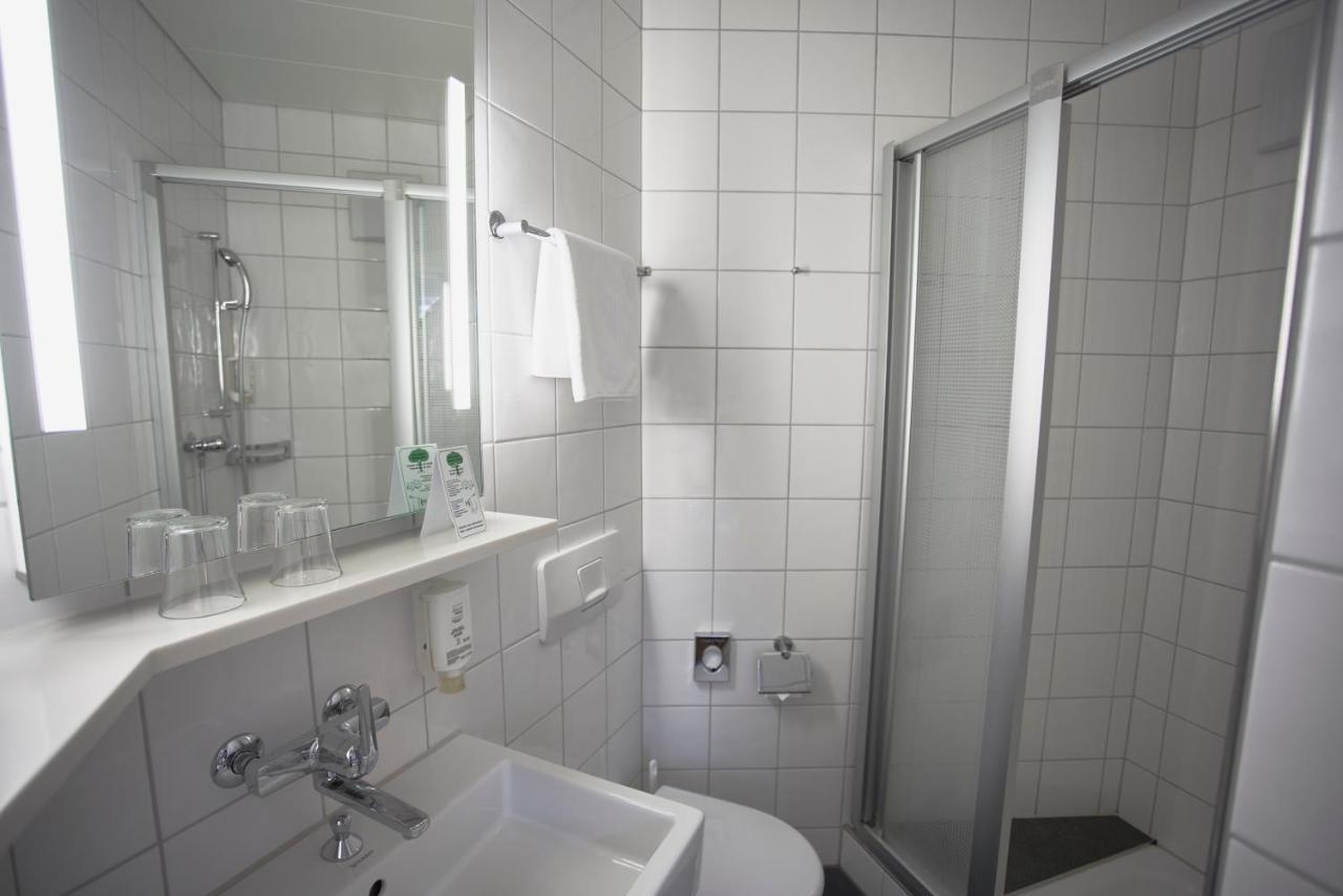 Single Room Double Bed,1129584699:JPEG