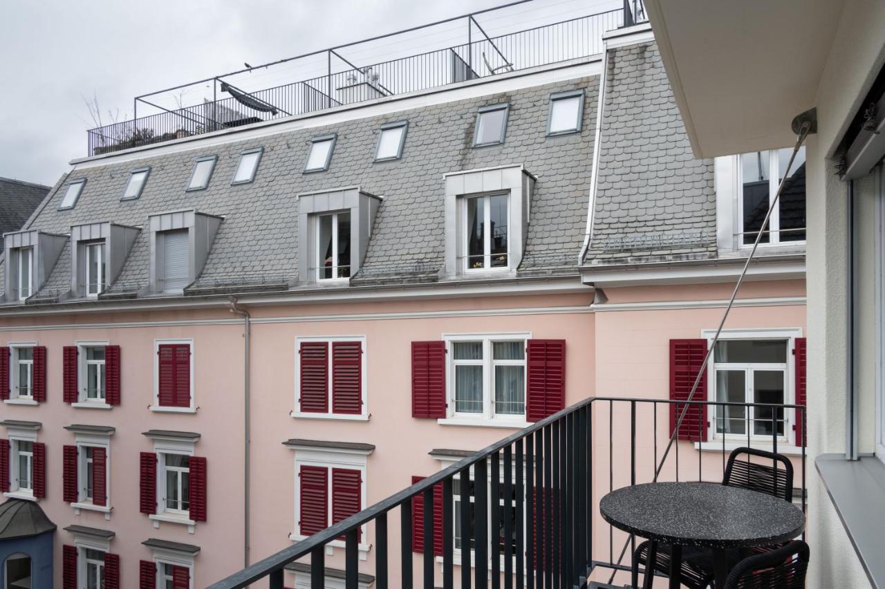 Medium Studio Kitchen Balcony
