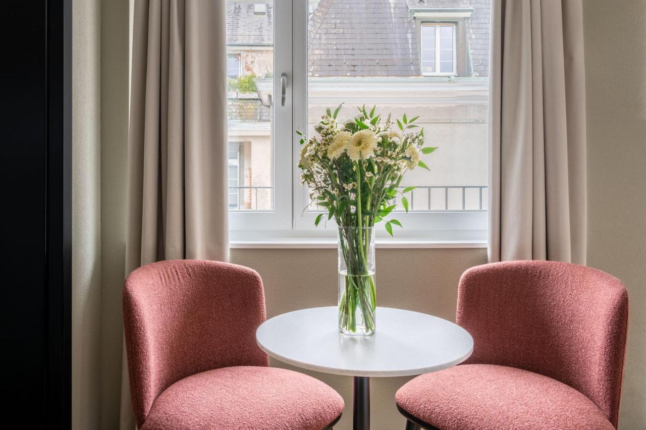 Medium Studio Kitchenette Balcony