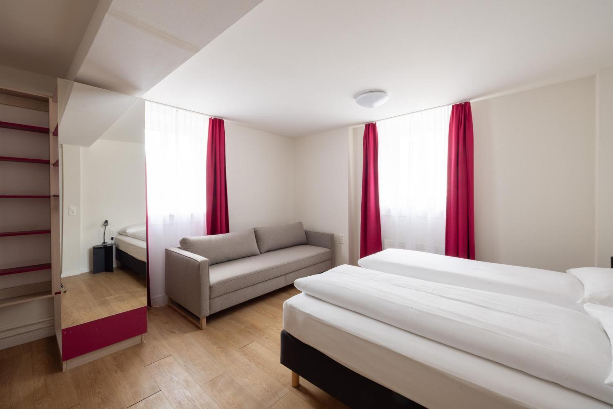 Triple Room,1499456413:JPEG
