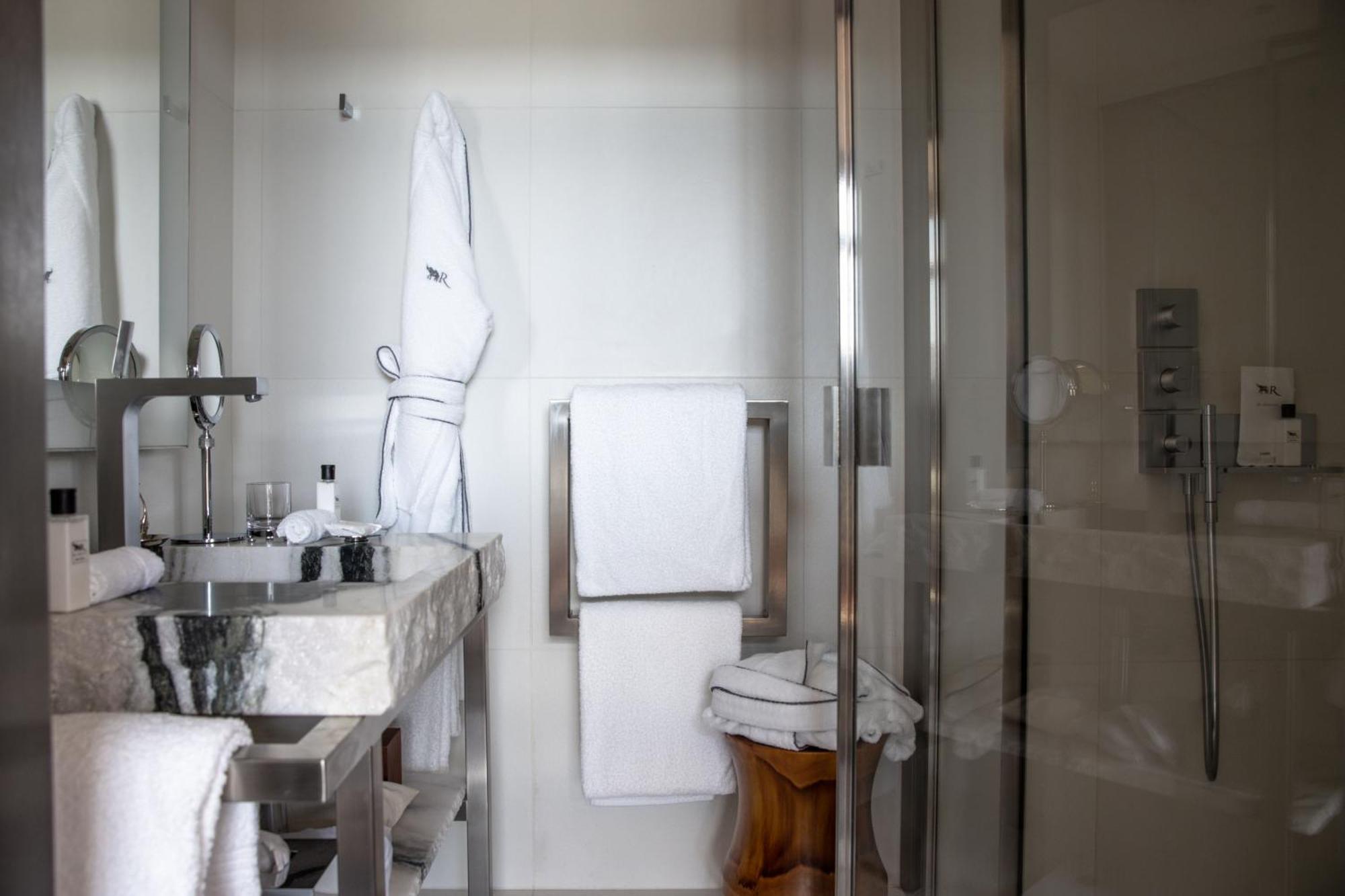 Lakeview Room