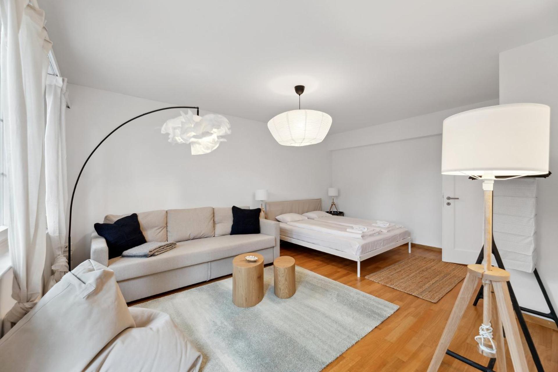 One-Bedroom Apartment