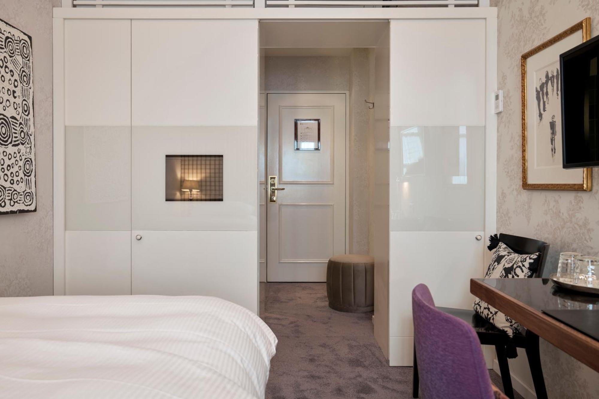 Single Room,1697057589:JPEG