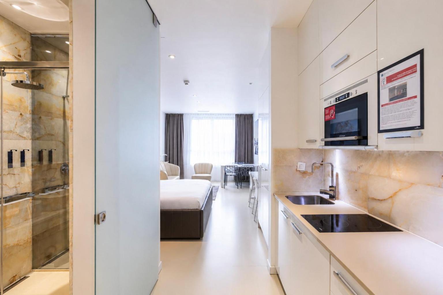 Senior Studio Kitchenette