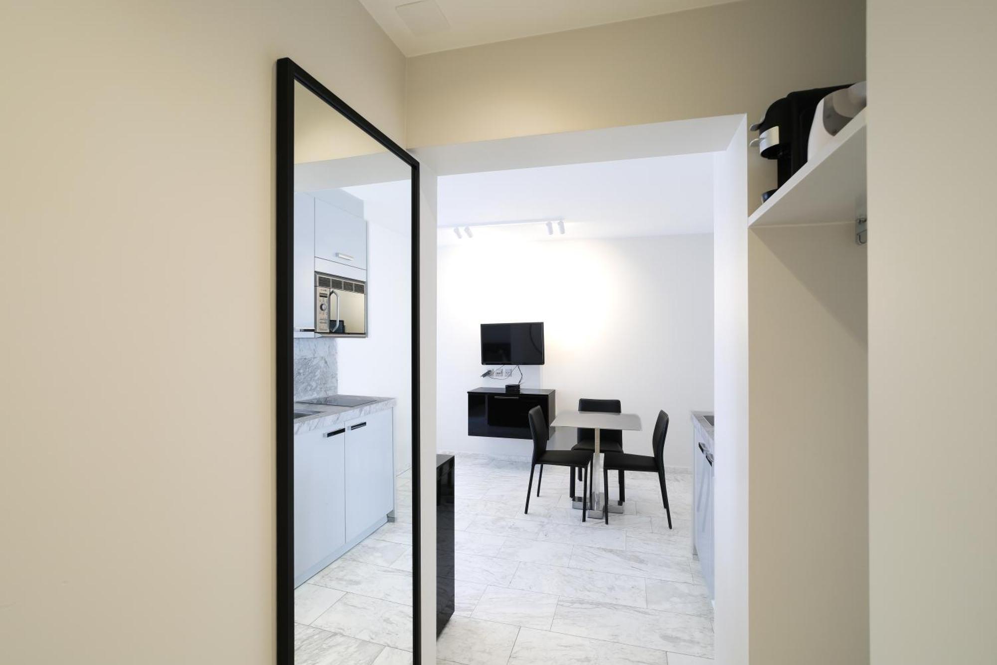 Senior Studio Kitchenette