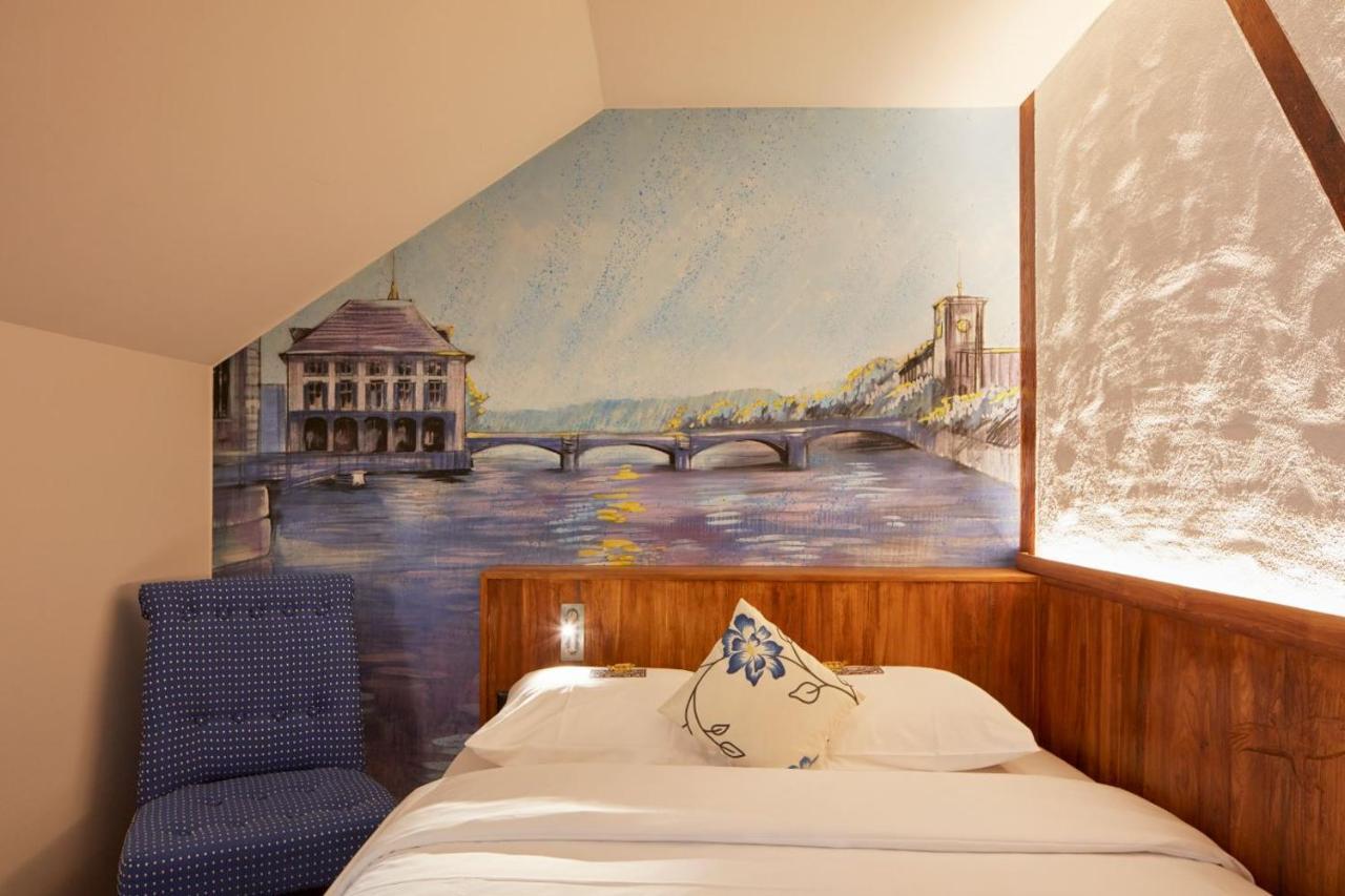 Small Double Room,1210157335:JPEG