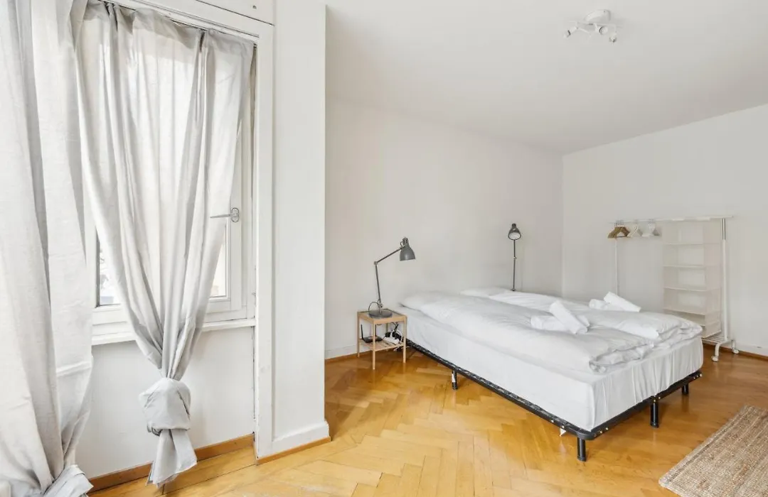 Central Apartment For City Explorers 224-1