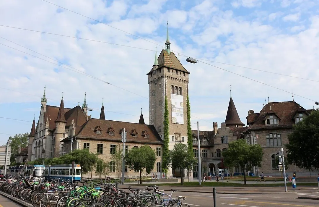 Hotel Montana Zuerich-1