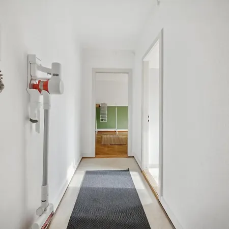 Central Apartment For City Explorers 224-3