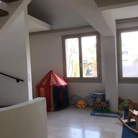 Calm City House, 20 Min. From City Centre & Lake-3