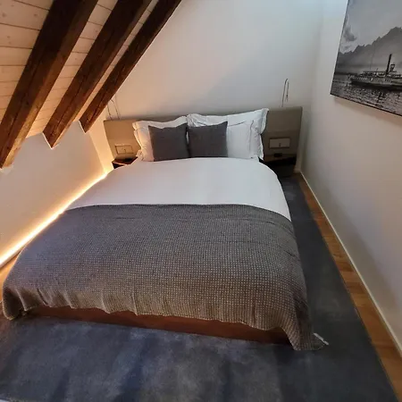 Le Bijou Lintheschergasse / Zurich Hb-3