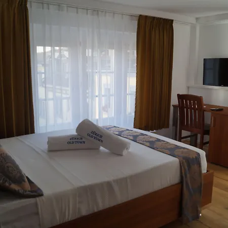 Hotel Old Town-2