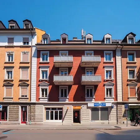 Easyhotel Zuerich City Limmatplatz-3